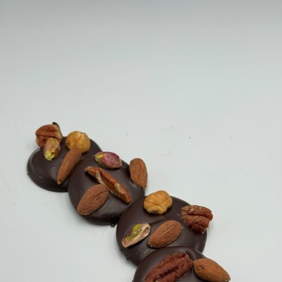 Σοκολατάκι με Μαύρη Σοκολάτα και Ξηρούς Καρπούς